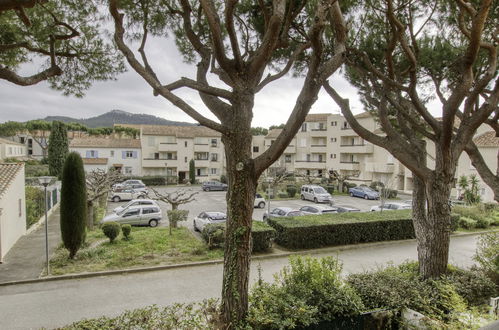 Photo 17 - Appartement de 1 chambre à Saint-Cyr-sur-Mer avec jardin et terrasse