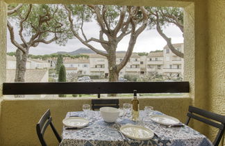 Photo 3 - 1 bedroom Apartment in Saint-Cyr-sur-Mer with terrace and sea view