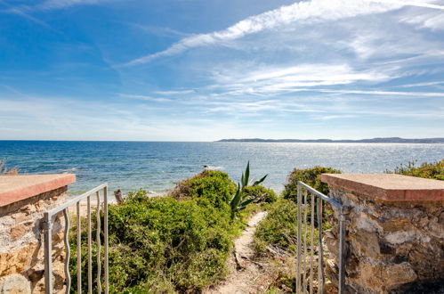 Photo 24 - Maison de 2 chambres à Sainte-Maxime avec jardin et vues à la mer