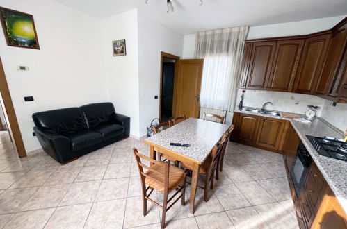 Photo 6 - 2 bedroom House in Taglio di Po with garden and hot tub