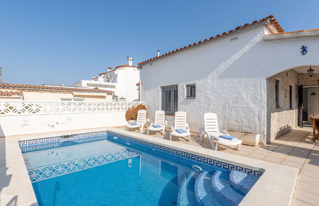 Haus mit 5 Schlafzimmern in Castelló d'Empúries mit privater pool und garten - Foto 1