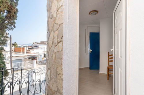 Foto 16 - Casa con 4 camere da letto a Castelló d'Empúries con piscina privata e giardino