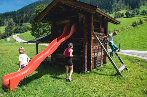 Foto 6 - Appartamento con 2 camere da letto a Pfarrwerfen con sauna e vista sulle montagne