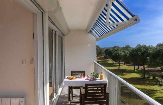 2 bedroom Apartment in Saint-Brevin-les-Pins with garden - Photo 3