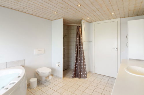 Foto 18 - Haus mit 4 Schlafzimmern in Hirtshals mit terrasse und sauna