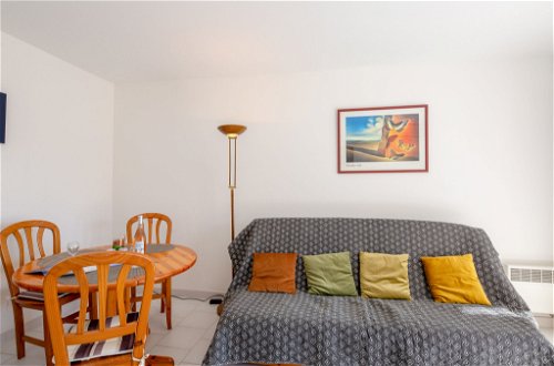 Foto 7 - Appartamento con 1 camera da letto a Fréjus con terrazza e vista mare