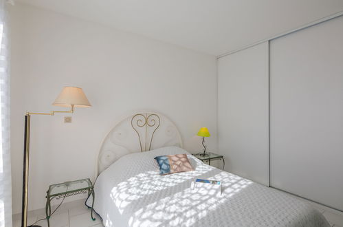 Photo 12 - 1 bedroom Apartment in Fréjus with terrace