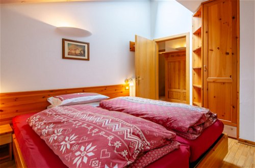 Foto 12 - Appartamento con 3 camere da letto a Mazzin con vista sulle montagne