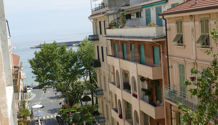 Foto 1 - Apartamento de 2 habitaciones en Sanremo con vistas al mar