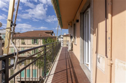 Foto 27 - Appartamento con 2 camere da letto a Sanremo con vista mare