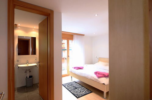 Foto 8 - Apartamento de 3 habitaciones en Saas-Fee