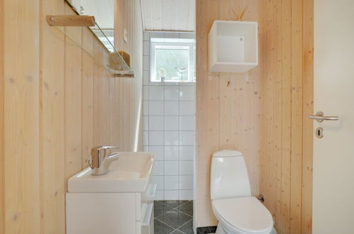 Foto 11 - Casa de 3 habitaciones en Farsø con terraza y bañera de hidromasaje