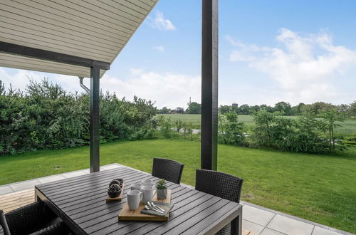 Foto 4 - Casa con 4 camere da letto a Hadsund con terrazza e vasca idromassaggio