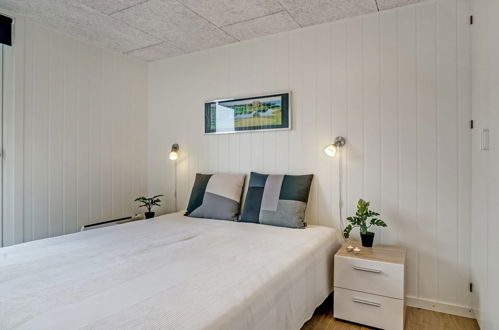 Foto 17 - Casa de 4 quartos em Hadsund com terraço e banheira de hidromassagem