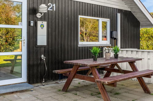 Photo 27 - Maison de 2 chambres à Tarm avec terrasse et bain à remous