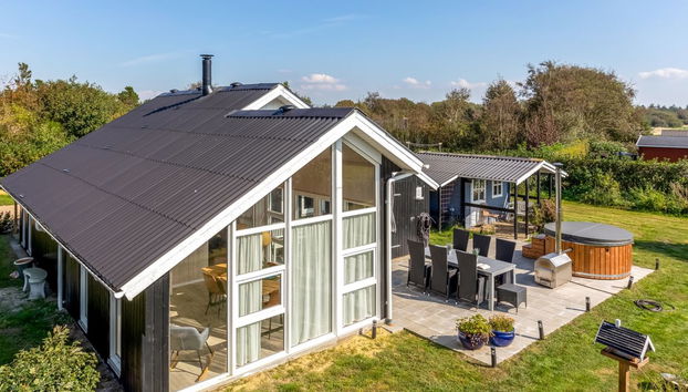 Maison de 2 chambres à Tarm avec terrasse et bain à remous - Photo 4
