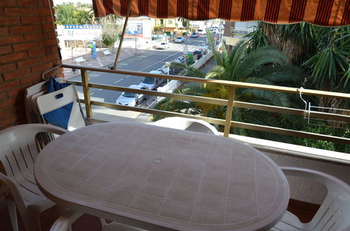 Photo 2 - 1 bedroom Apartment in Cambrils with swimming pool and sea view