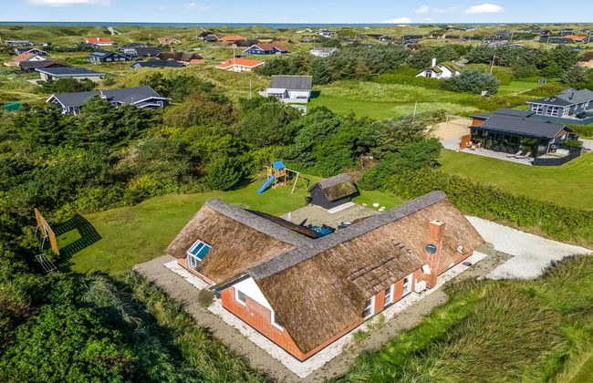 Casa con 4 camere da letto a Ringkøbing con piscina privata e terrazza - Foto 9
