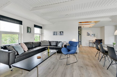 Photo 9 - Maison de 4 chambres à Ringkøbing avec piscine privée et terrasse