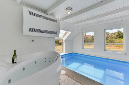 Photo 6 - Maison de 4 chambres à Ringkøbing avec piscine privée et terrasse