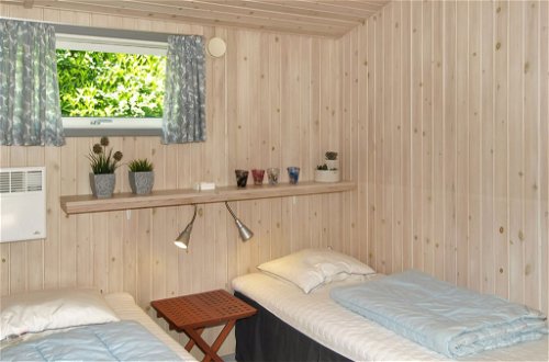 Foto 12 - Casa de 2 quartos em Gudhjem com terraço e sauna
