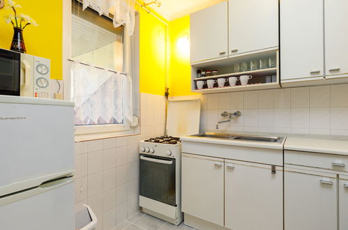 Foto 9 - Apartamento de 2 quartos em Balatonlelle com terraço