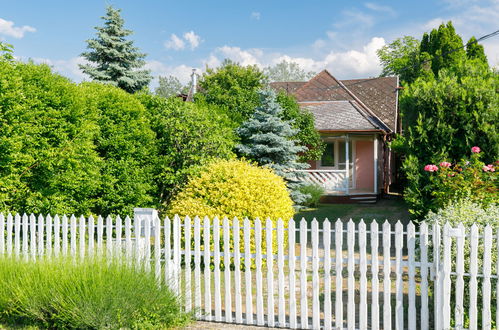 Photo 22 - Appartement de 2 chambres à Balatonlelle avec jardin et terrasse