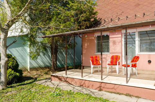 Foto 18 - Apartamento de 2 quartos em Balatonlelle com terraço