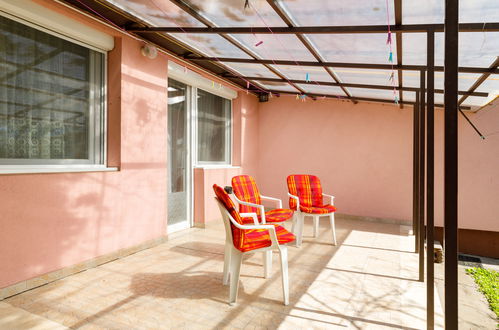 Foto 17 - Apartamento de 2 quartos em Balatonlelle com terraço