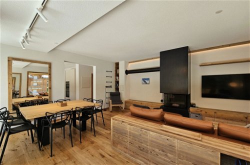 Photo 1 - 4 bedroom Apartment in Saas-Fee with garden and sauna