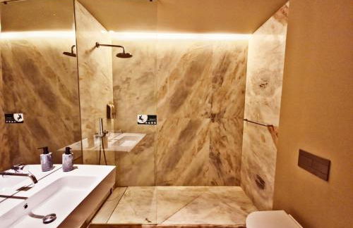 Gary01 Exclusive Top Floor 2BD by the Timeout Market - Foto 23