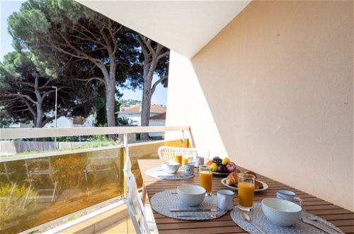 Photo 2 - 2 bedroom Apartment in Cavalaire-sur-Mer with sea view