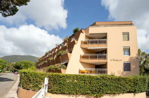 Foto 16 - Apartamento de 2 quartos em Cavalaire-sur-Mer com vistas do mar