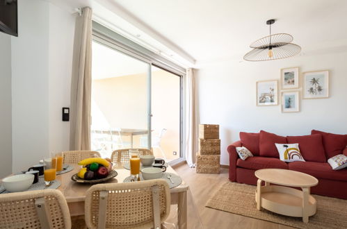 Foto 3 - Apartamento de 2 quartos em Cavalaire-sur-Mer com vistas do mar