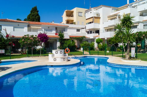 Foto 5 - Apartamento de 1 quarto em Torremolinos com piscina e vistas do mar