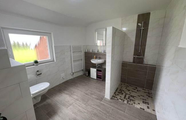 Casa con 3 camere da letto a Weener con giardino - Foto 3