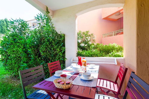 Photo 11 - 1 bedroom Apartment in Roquebrune-sur-Argens with swimming pool and garden