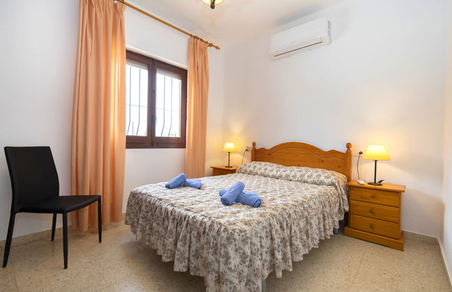 Casa de 4 quartos em Calp com piscina privada e jardim - Foto 8