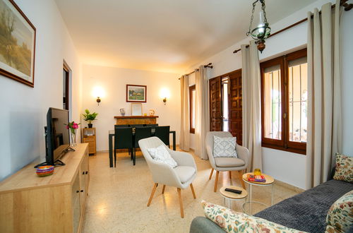 Foto 2 - Casa de 4 quartos em Calp com piscina privada e jardim