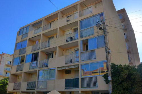 Foto 18 - Apartment mit 1 Schlafzimmer in Canet-en-Roussillon mit blick aufs meer