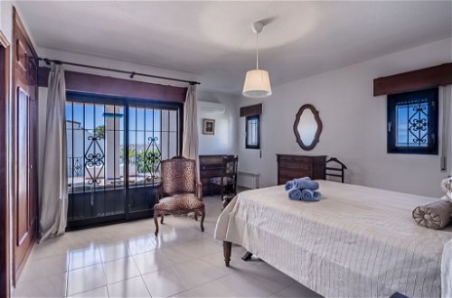 Foto 14 - Casa con 4 camere da letto a Marbella con piscina privata e vista mare