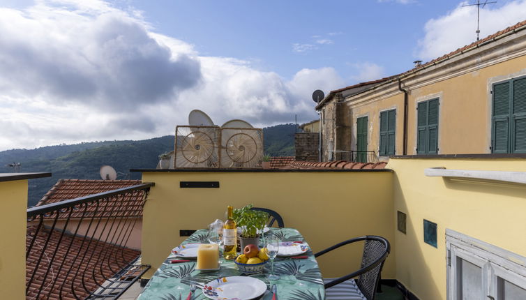 Foto 1 - Casa de 3 quartos em Pietrabruna com jardim e terraço