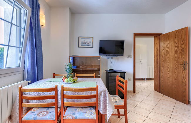 Apartment mit 2 Schlafzimmern in Poreč mit schwimmbad und garten - Foto 8