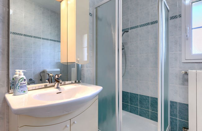 Apartment mit 2 Schlafzimmern in Poreč mit schwimmbad und garten - Foto 13