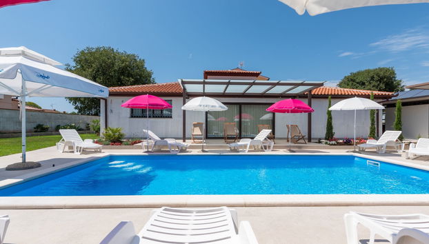 Apartment mit 2 Schlafzimmern in Poreč mit schwimmbad und garten - Foto 4