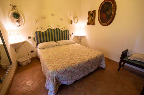Foto 31 - Haus mit 6 Schlafzimmern in Cortona mit privater pool und garten
