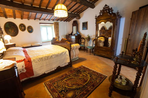 Foto 30 - Casa de 6 quartos em Cortona com piscina privada e jardim