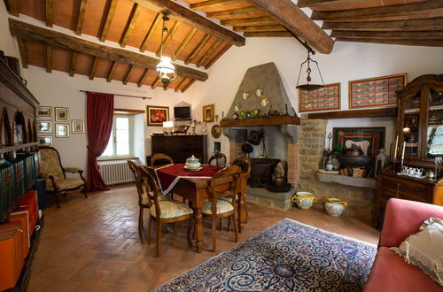 Photo 14 - 6 bedroom House in Cortona with private pool and garden