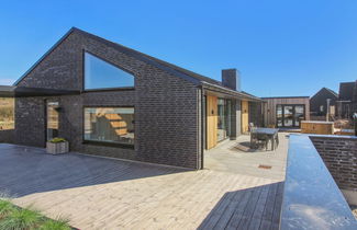 Photo 3 - 4 bedroom House in Løkken with terrace and hot tub