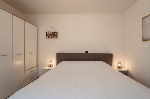 Foto 20 - Appartamento con 3 camere da letto a Blankenberge con terrazza e vista mare